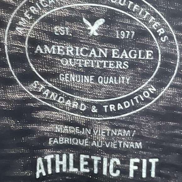 American Eagle t-shirt - Picture 3 of 3